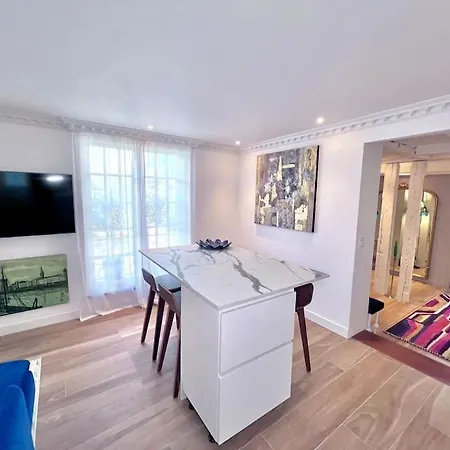 Appt De 85m2, Pour 4 Personnes Avec Clim, Terrasse, Et Parking Sous Terrain 图尔