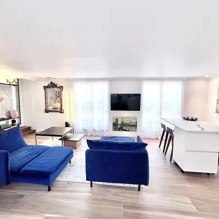 Appt De 85m2, Pour 4 Personnes Avec Clim, Terrasse, Et Parking Sous Terrain * 图尔
